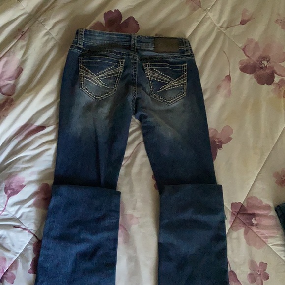 Women’s jeans - Picture 2 of 2